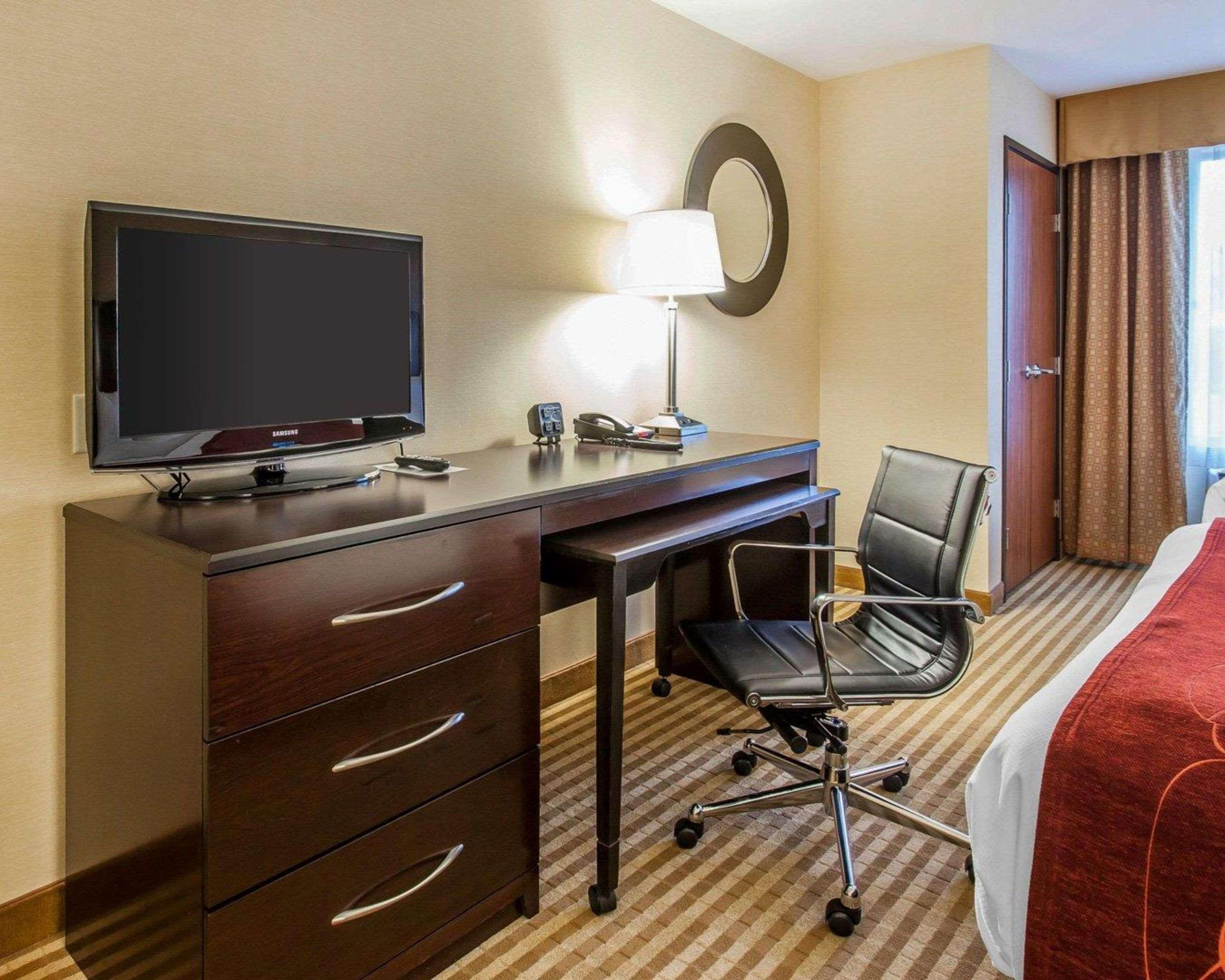 Comfort Suites Wenatchee Gateway Экстерьер фото