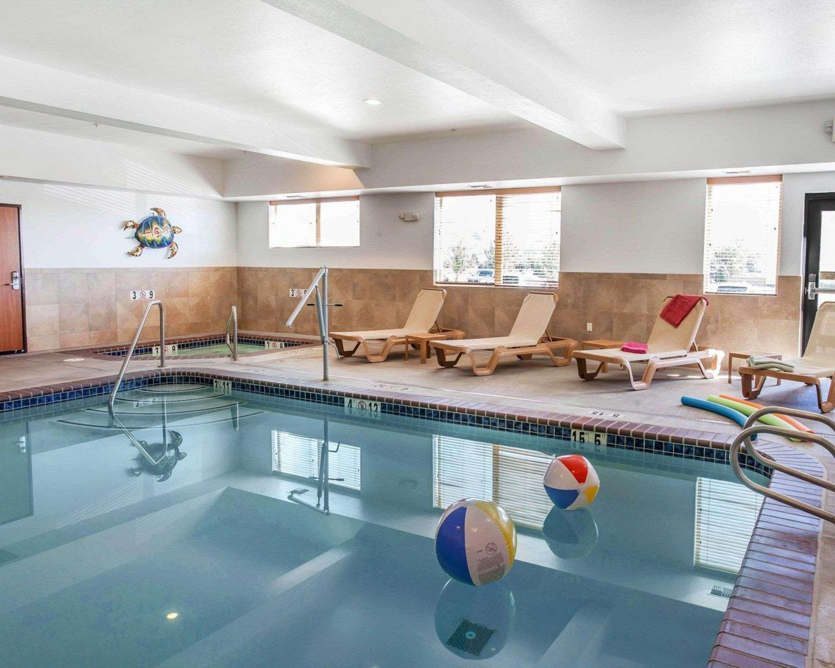 Comfort Suites Wenatchee Gateway Экстерьер фото