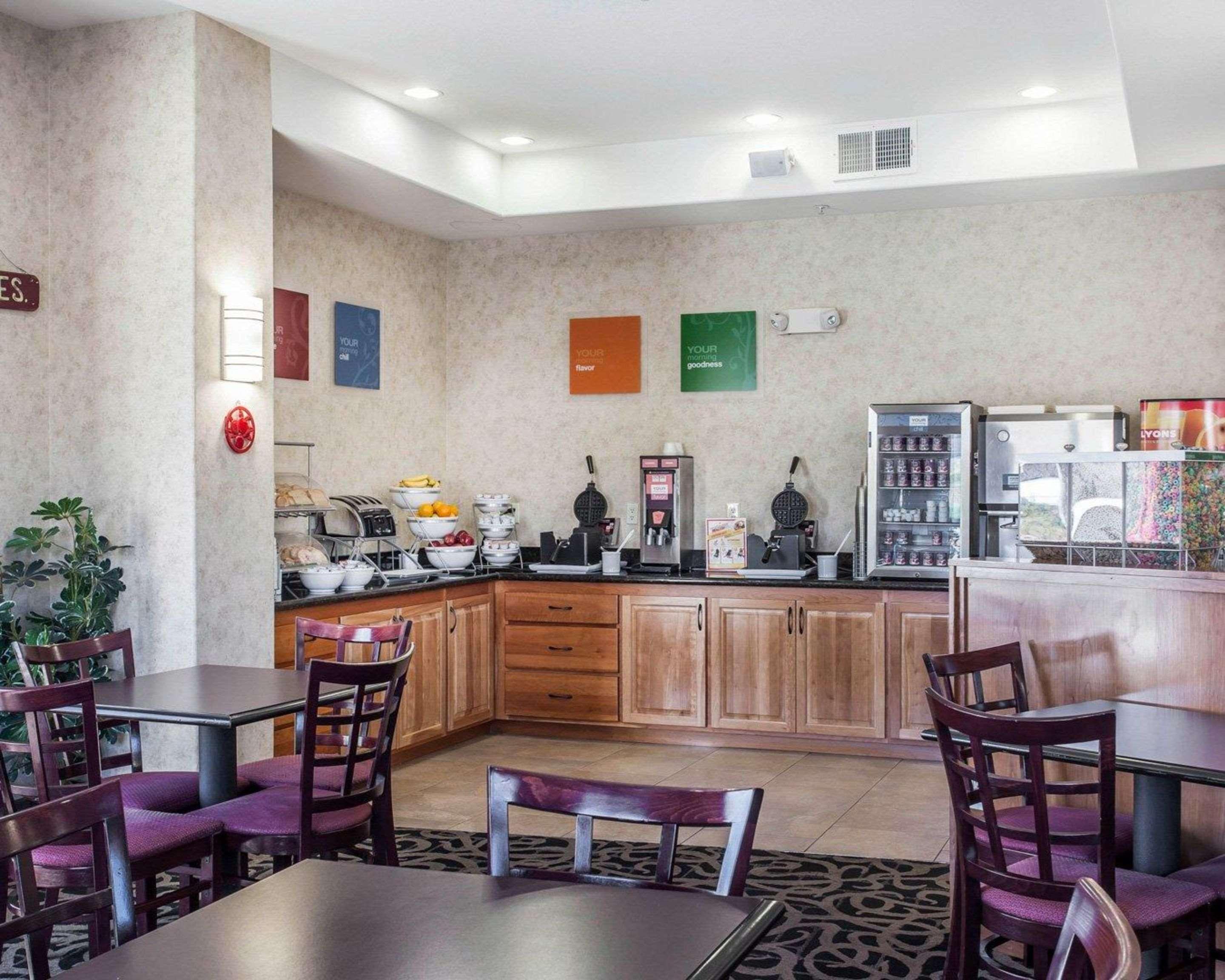 Comfort Suites Wenatchee Gateway Экстерьер фото